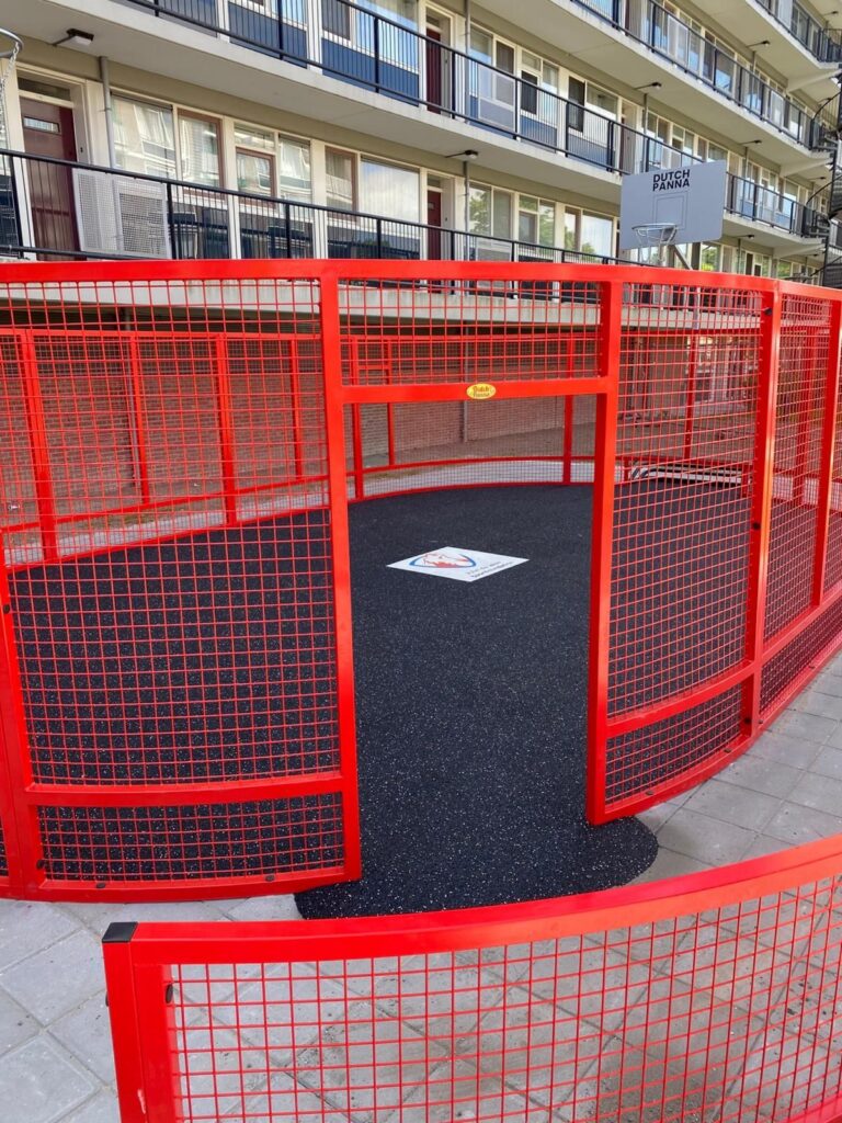 PK10.000® pannakooi met open ingang en circulaire vloer in Schiedam.