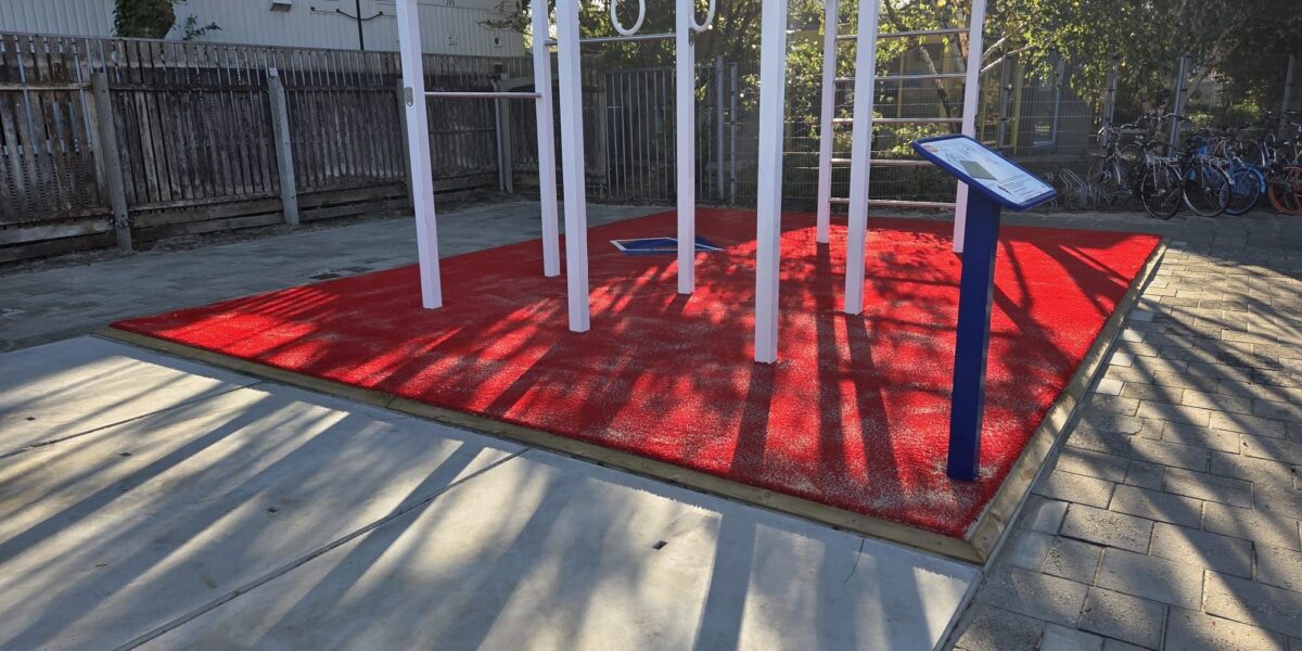 Calisthenics park met instructiebord ISK Middelburg