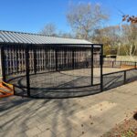 Pannakooi PK10.000 DutchPanna naast schoolgebouw Melanchthon