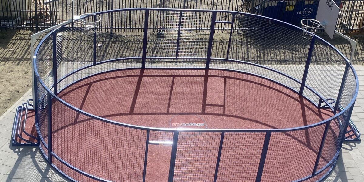 DutchPanna® PK8000 PRO pannakooi op schoolplein mycollege Spijkenisse